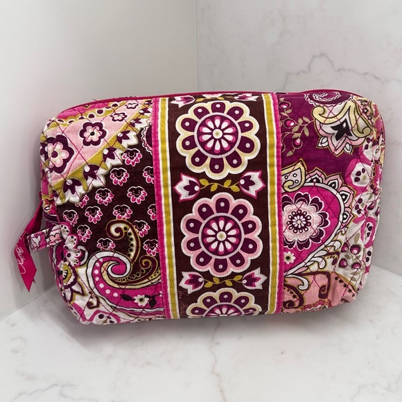 Vera Bradley - Very Berry Paisley - Medium Cosmetic Bag - Retired Pattern - Picture 1 of 8